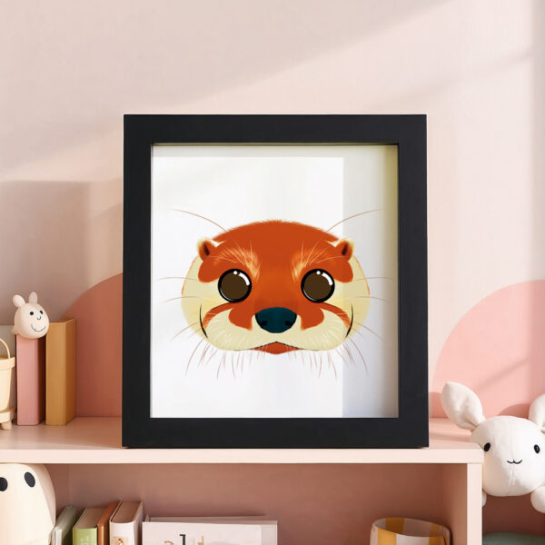 Illustration d’une loutre souriante dans un cadre noir, posé dans une chambre d’enfant.